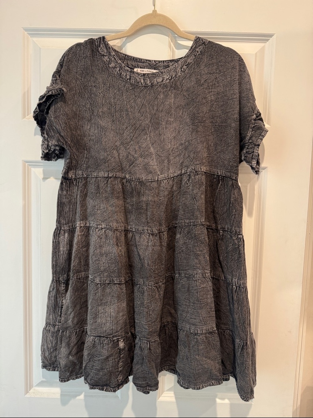 Washed Charcoal Tiered Short Sleeve Tunic Top